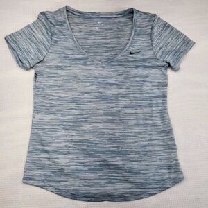 Nike Women's Size XS Dri Fit Wide V-Neck Performance Shirt #1220